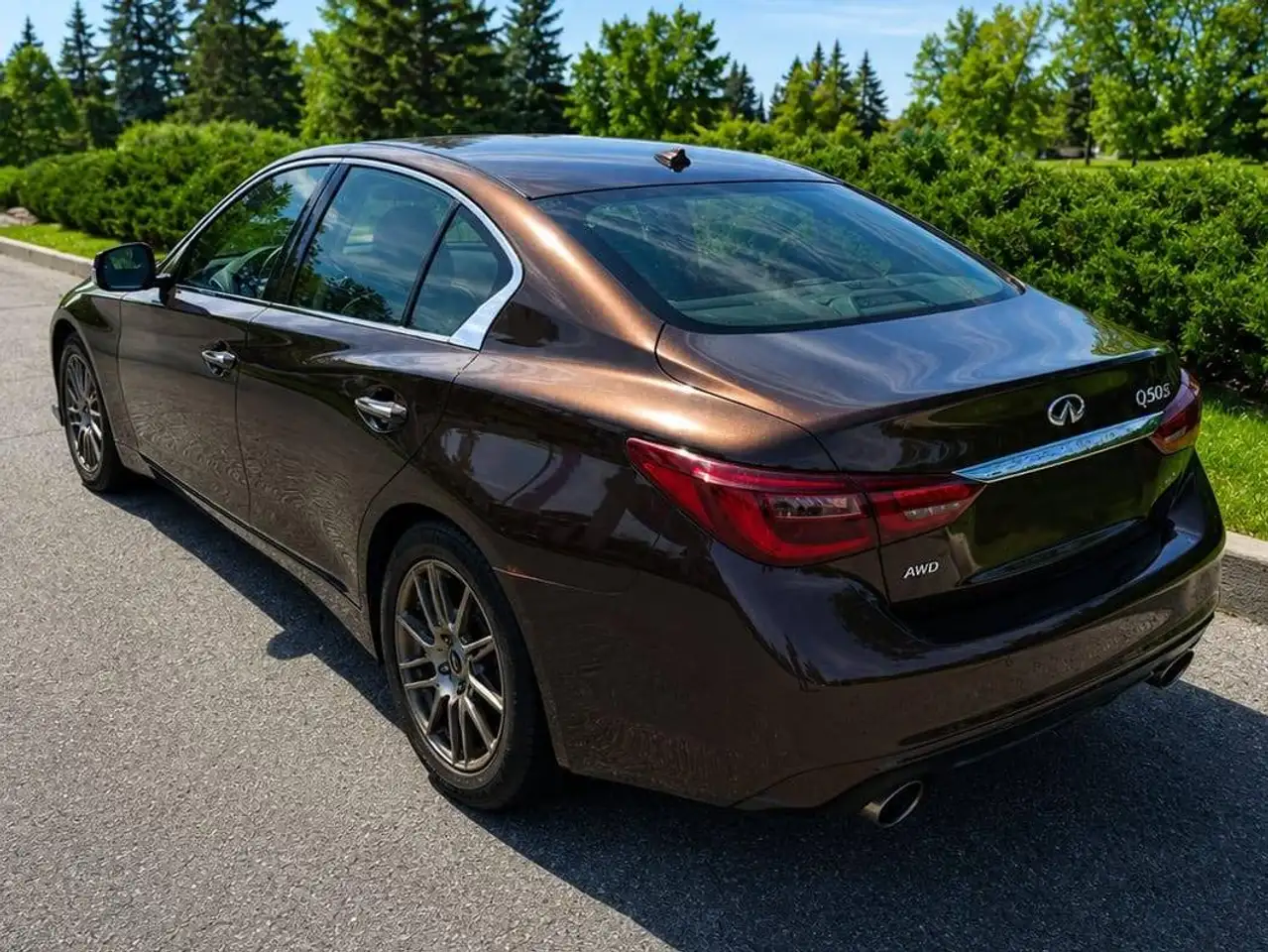 Infiniti Q50 снимка Infiniti Q50
