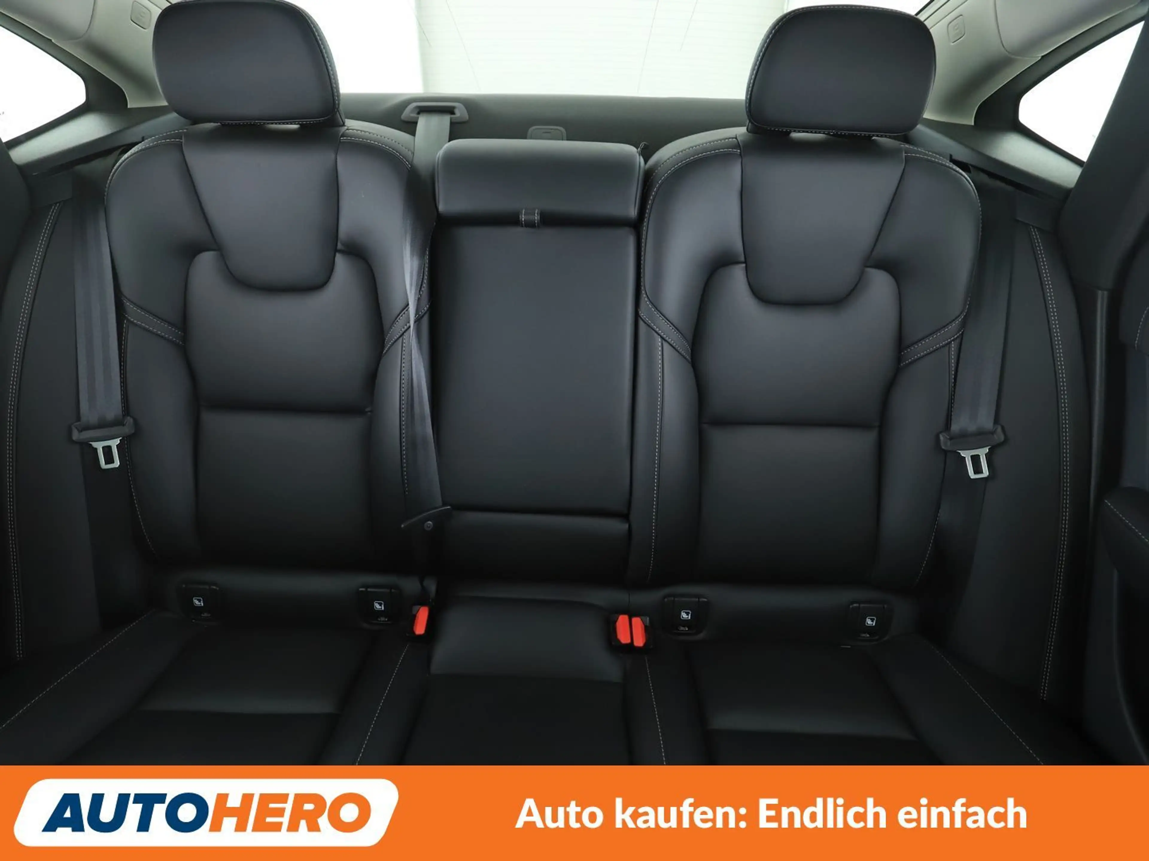 Volvo S90 2.0 B5 Mild-Hybrid Ultimate Dark AWD Aut.*NAVI*LED — photo 15