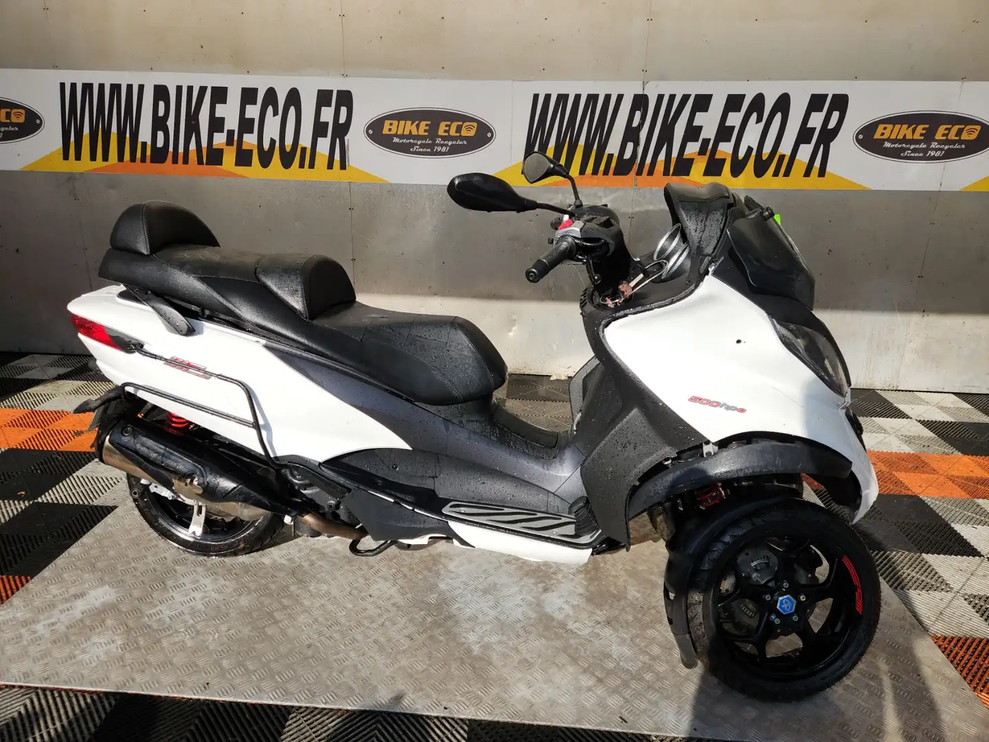 Piaggio MP3 500 Blanc - 1