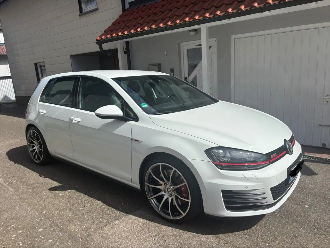 Volkswagen Golf GTI
