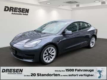 Standard Tesla RWD + Panoramadach + el. Heckklappe