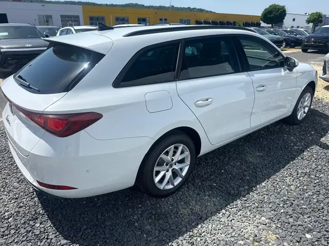 Seat Leon Leon view 5