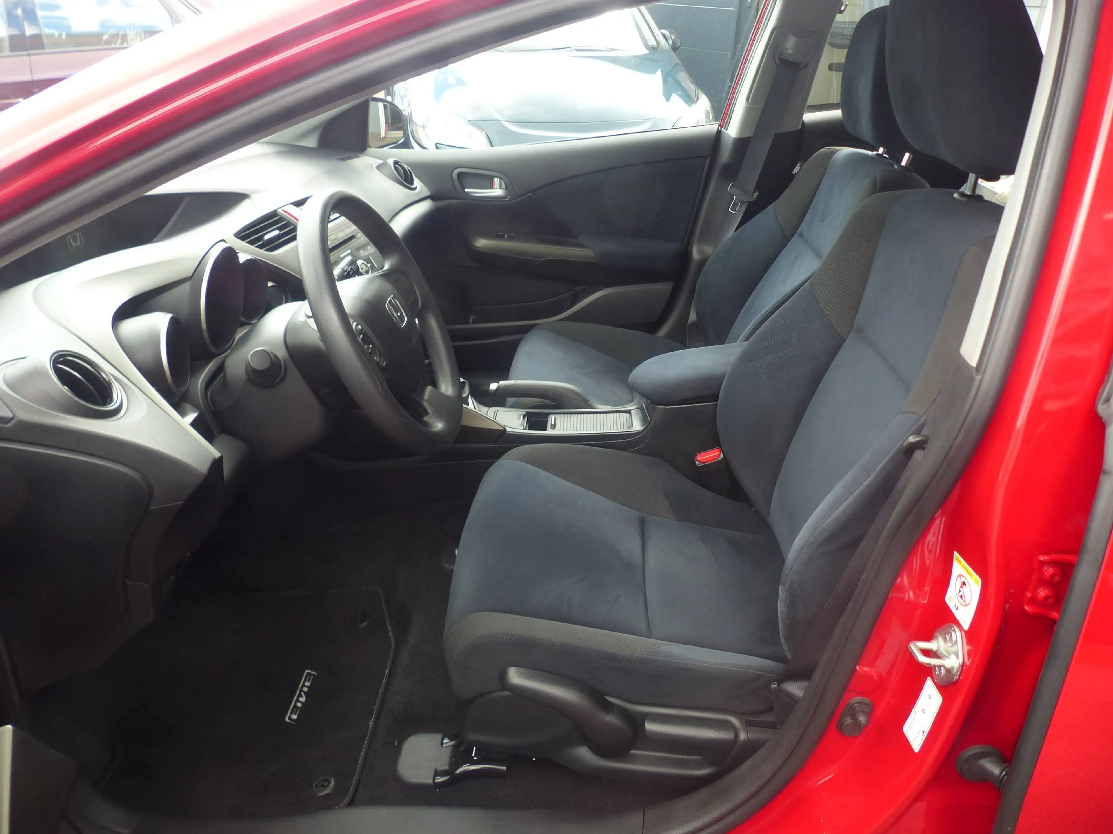 Honda Civic 1.4 i-VTEC Comfort - Klimaautomatik HU/AU NEU — photo 12