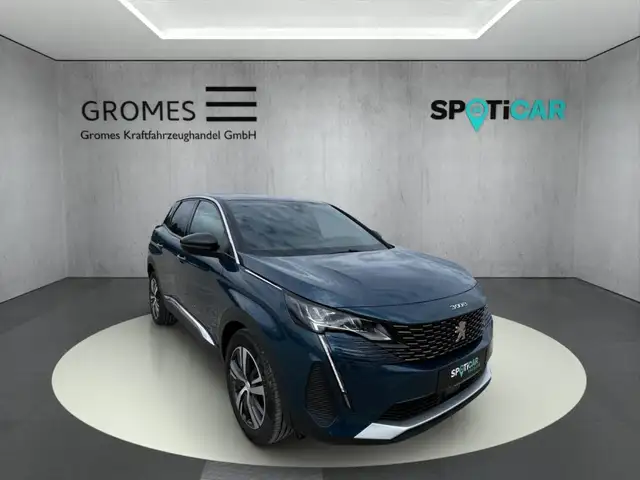 Peugeot 3008 main image