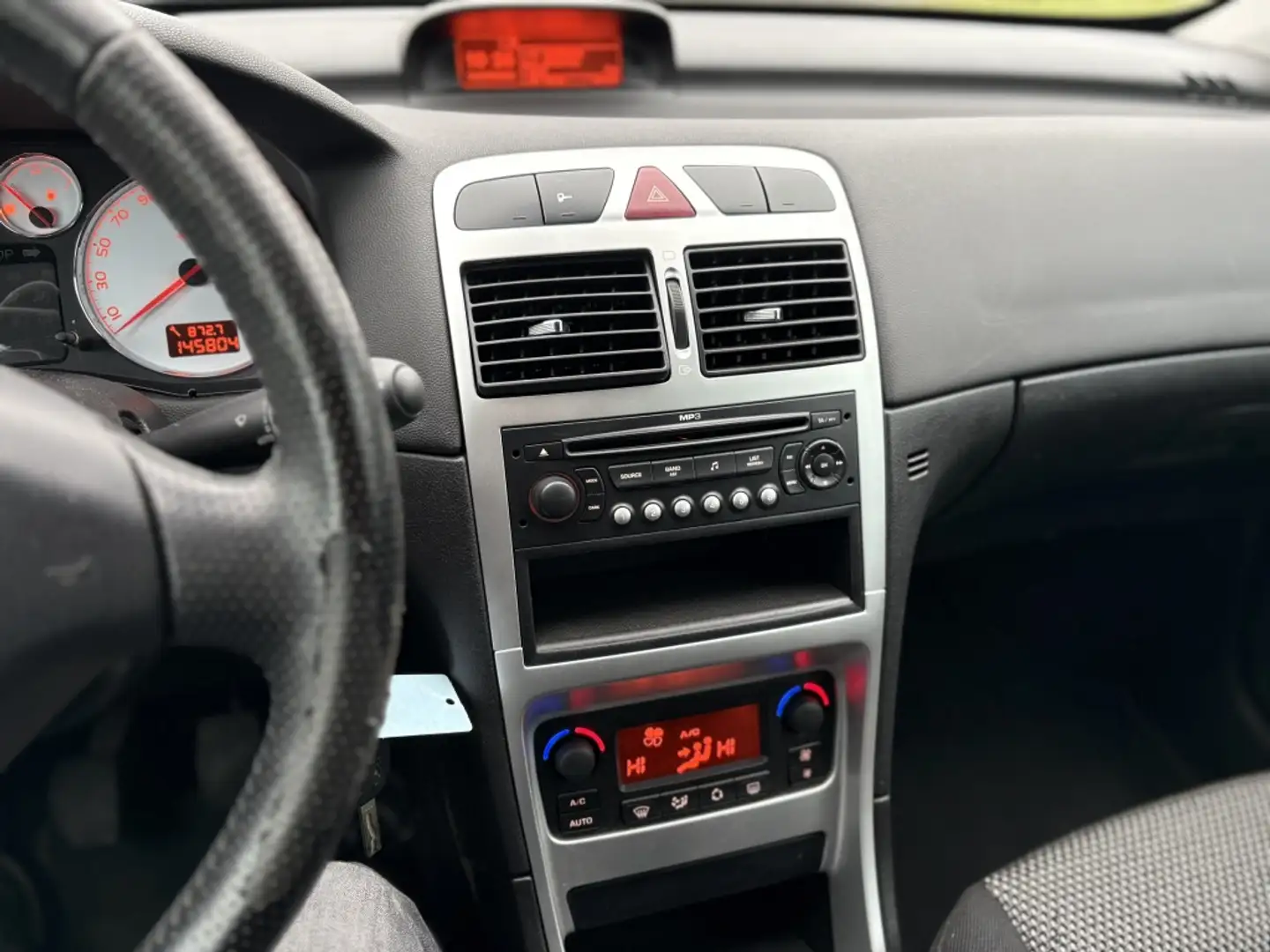 Peugeot 307 SW 1.6 16V Premium Pano Cruise Lmv Trekhaak Grau - 2