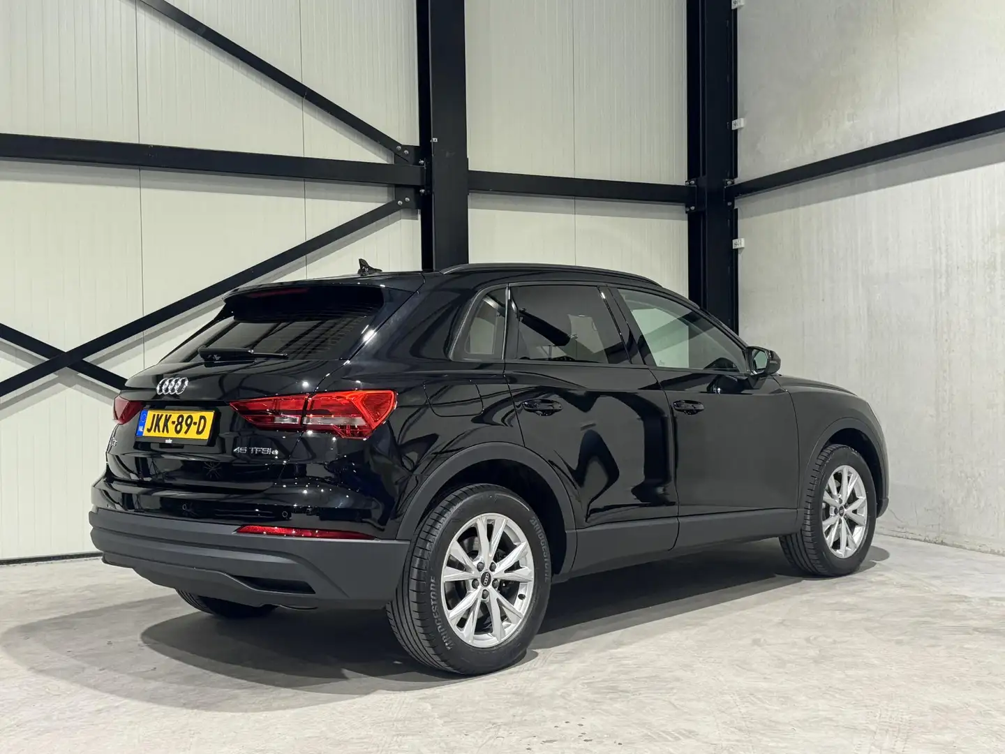 Audi Q3 45 TFSI e Business Aut. | navi | virtual | carplay Negro - 2