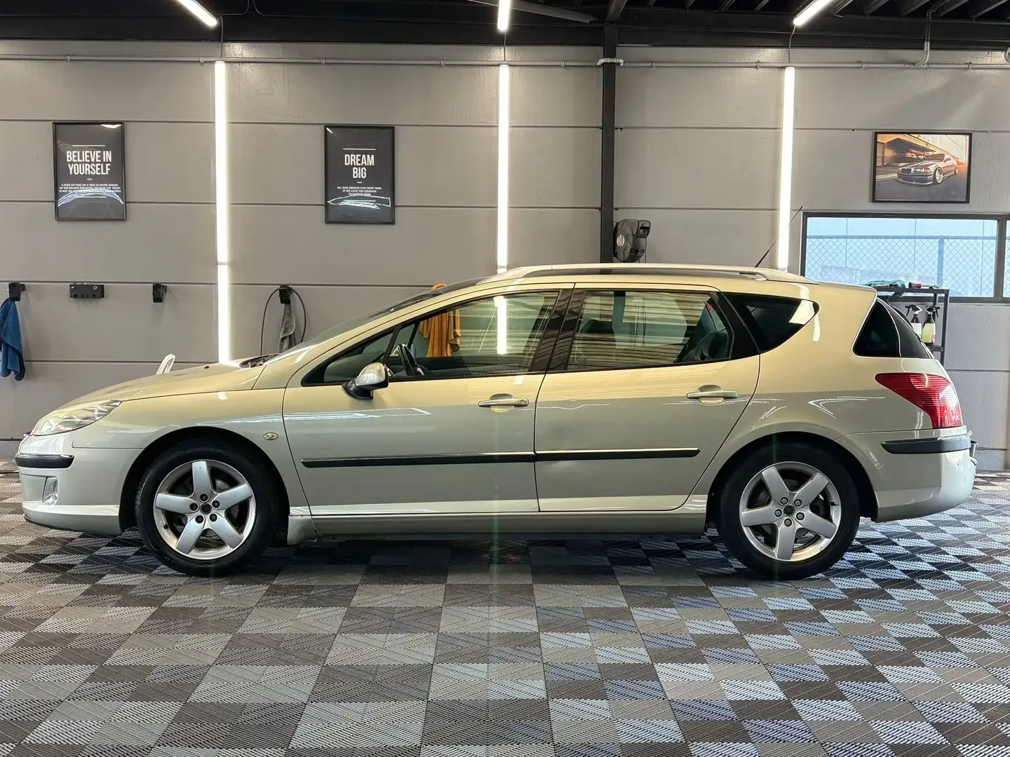 Peugeot 407 AUTOMAAT 2.0 HDi SR Confort Gris - 2