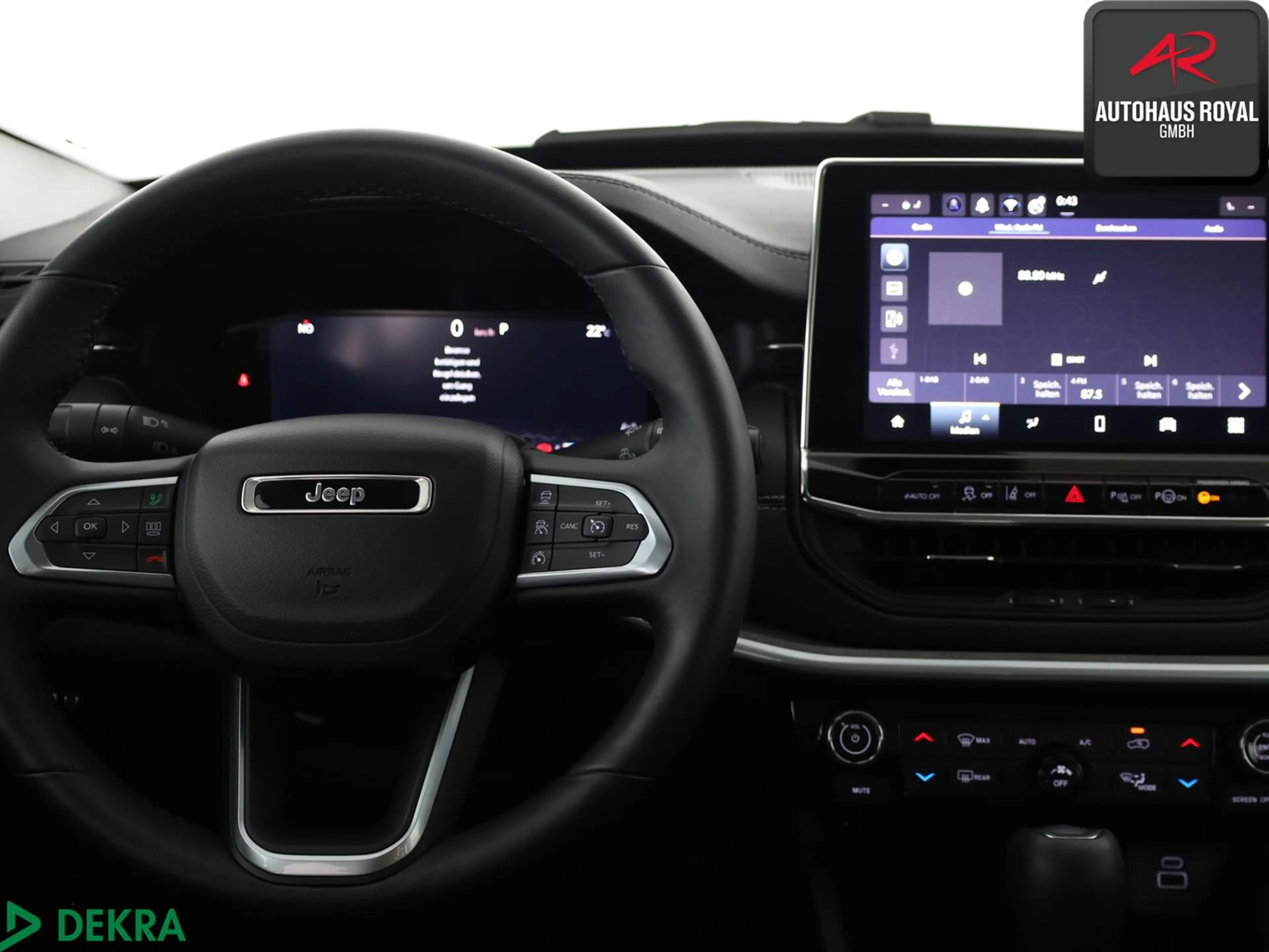 Jeep Compass 1.5 GSE e-Hybrid ALTITUDE 360°,ACC,1.HD — photo 16