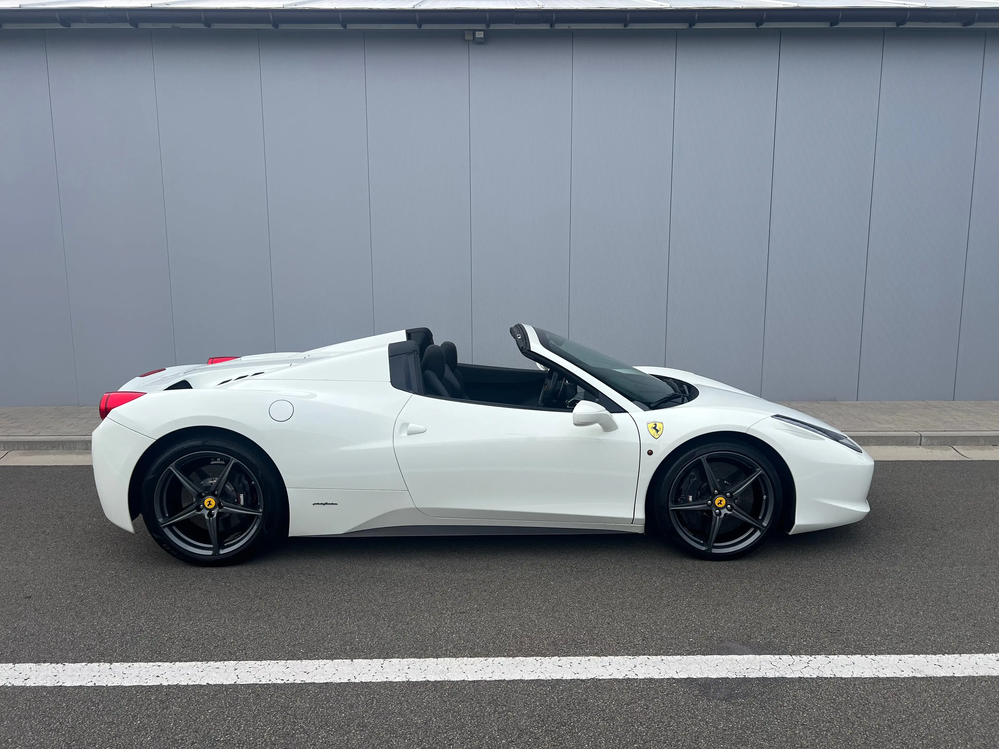 Ferrari 458 Spider - JBL - Lift - Belgian car - Full History - — photo 8