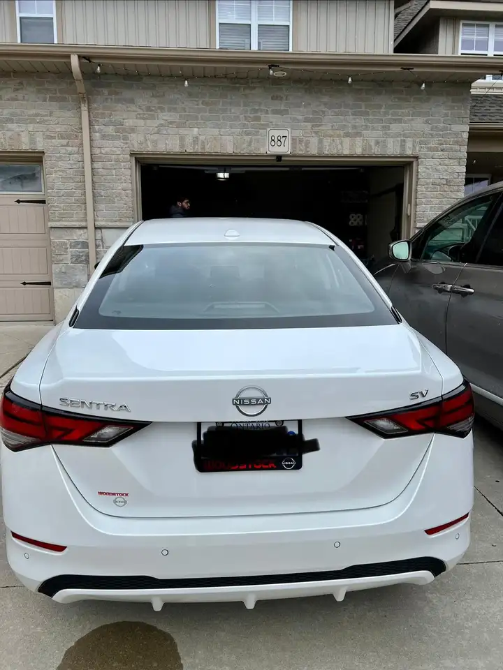 Nissan Sentra снимка Nissan Sentra