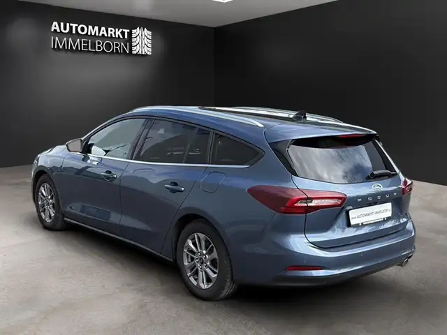 Ford Focus view 5