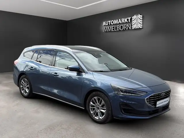 2023 Ford Focus in Blue for sale