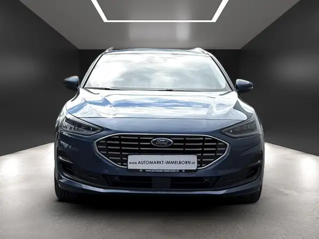 Ford Focus view 8