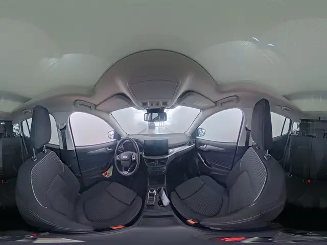 Ford Focus view 13
