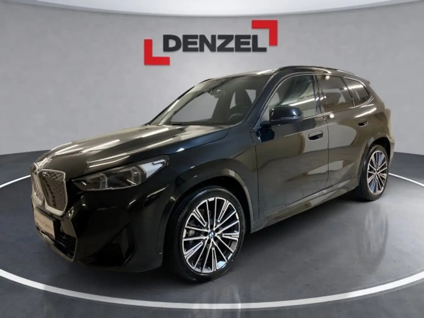 BMW iX1 eDrive20 U11 HB0 Schwarz - 1