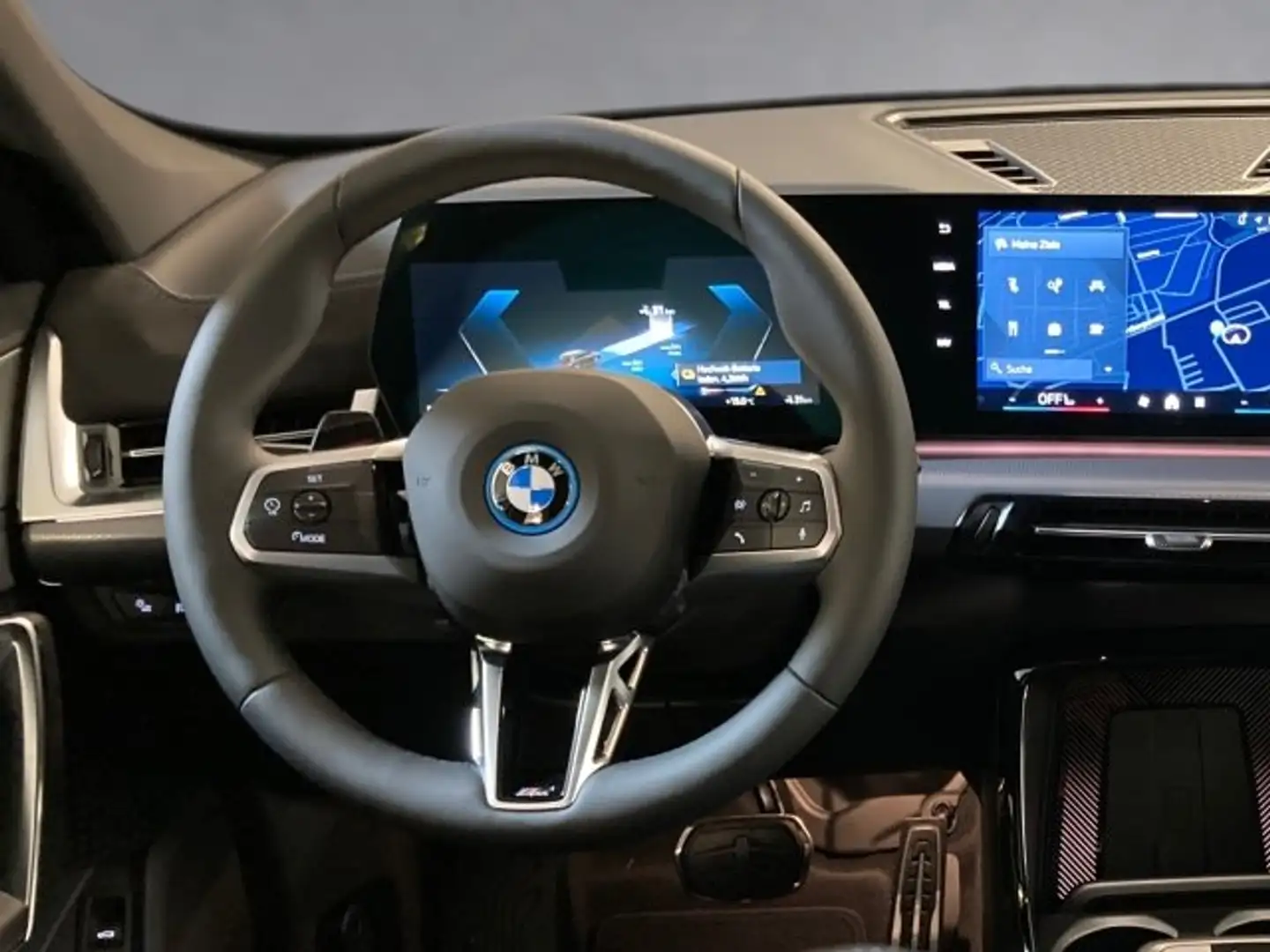 BMW iX1 eDrive20 U11 HB0 Schwarz - 2