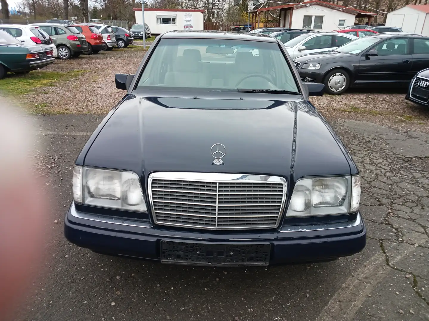 Mercedes-Benz E 300 DIESEL -LIMOUSINE -100kW/136Ps Niebieski - 2