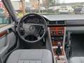 Mercedes-Benz E 300 DIESEL -LIMOUSINE -100kW/136Ps Modrá - thumbnail 10