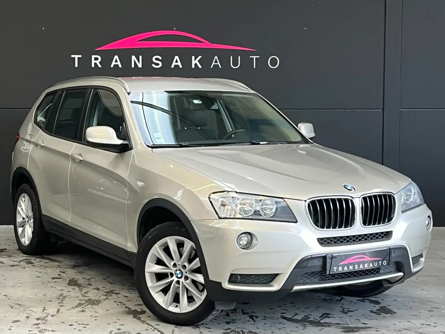 BMW X3 Excellis Beige - 1