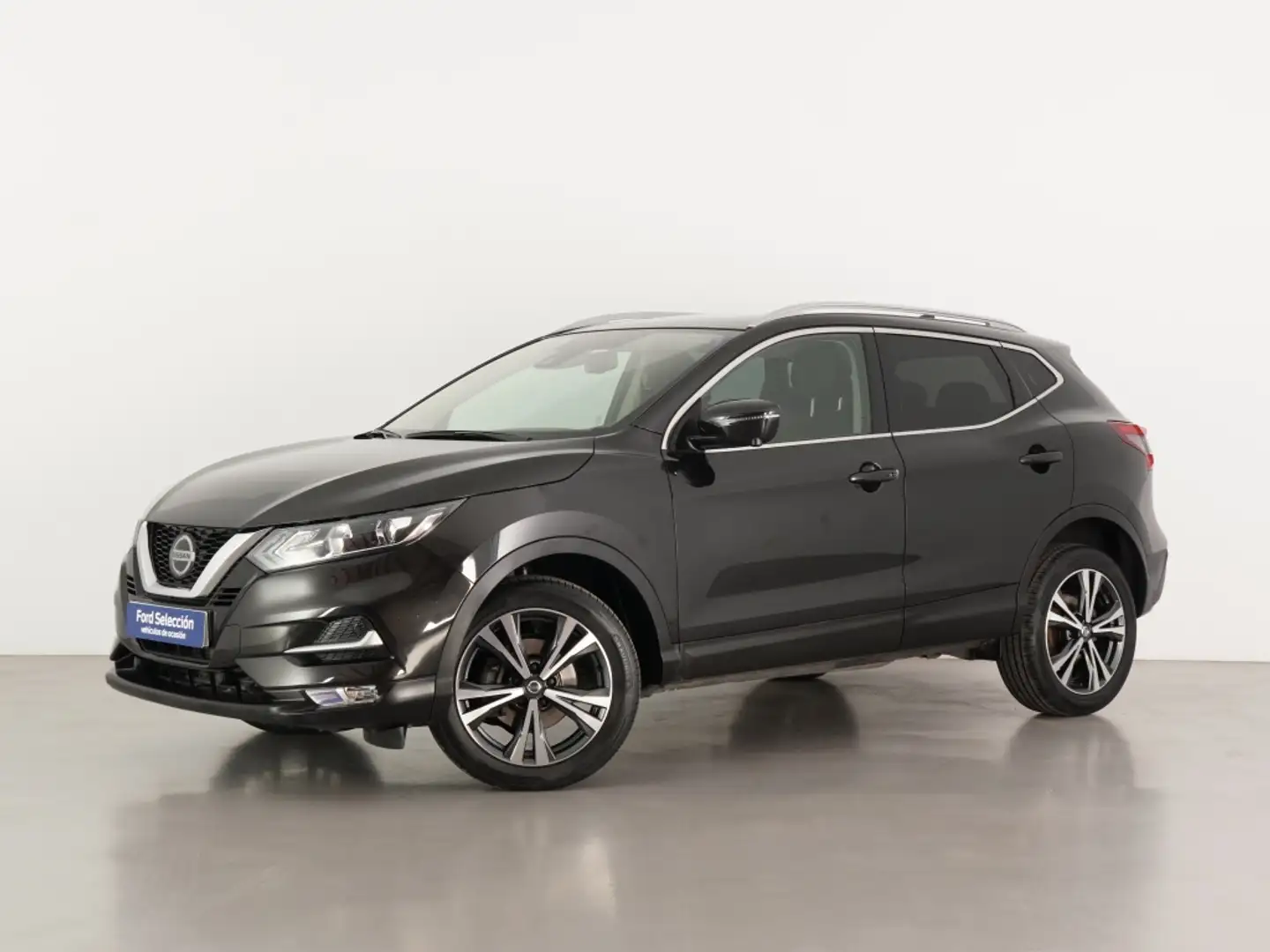 Nissan Qashqai 1.2 DIG-T N-Connecta 4x2 XTronic Schwarz - 1