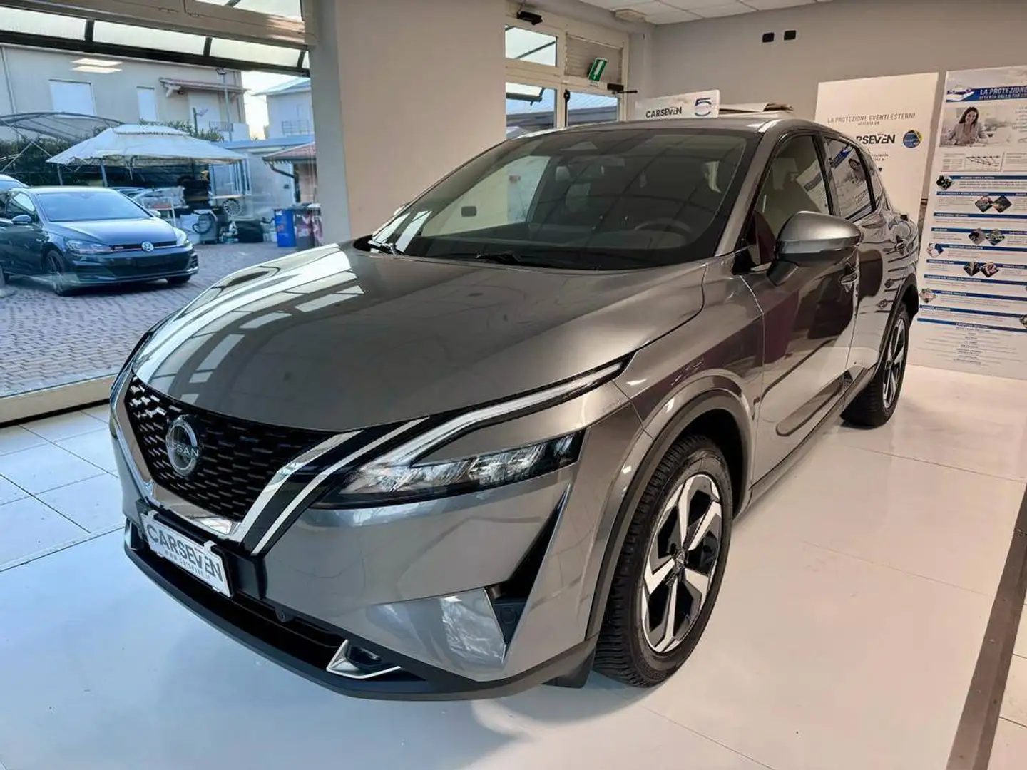 Nissan Qashqai 1.3 mhev N-Connecta 2wd 158cv xtronic Silber - 1