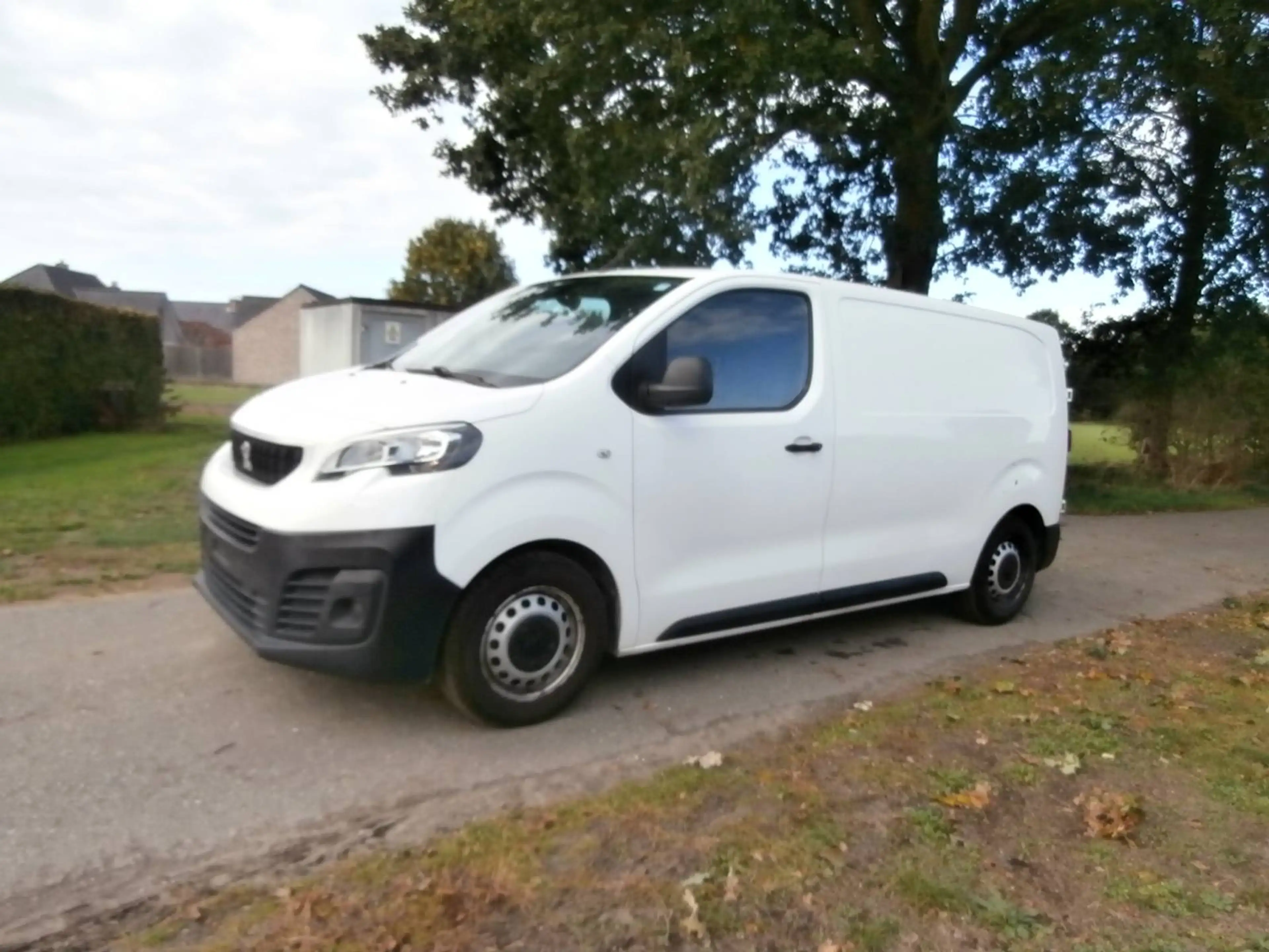 Peugeot Expert 1.6 BlueHDi L2 airco cruise control navigatie