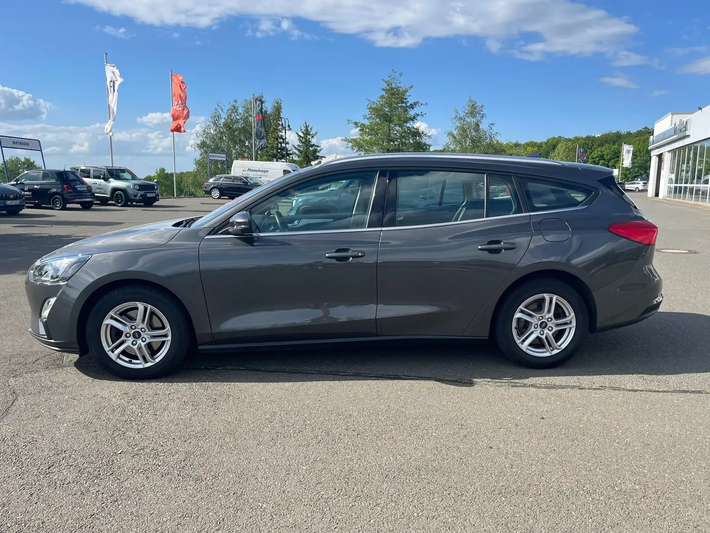 Ford Focus Turnier Cool & Connect Winterpaket RFK Grigio - 2