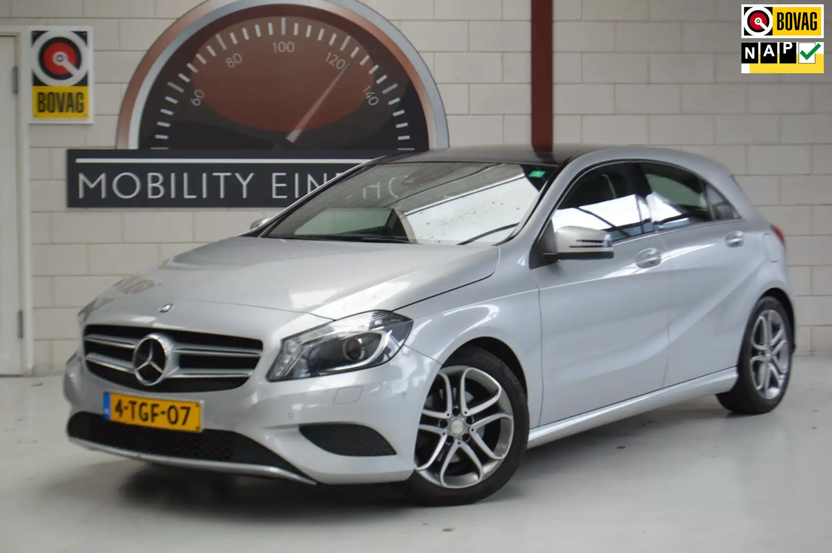 Mercedes-Benz A 200 Amb.1e eig Dealeronderh Xenon PANO 45K nieuwprijs Gris - 1
