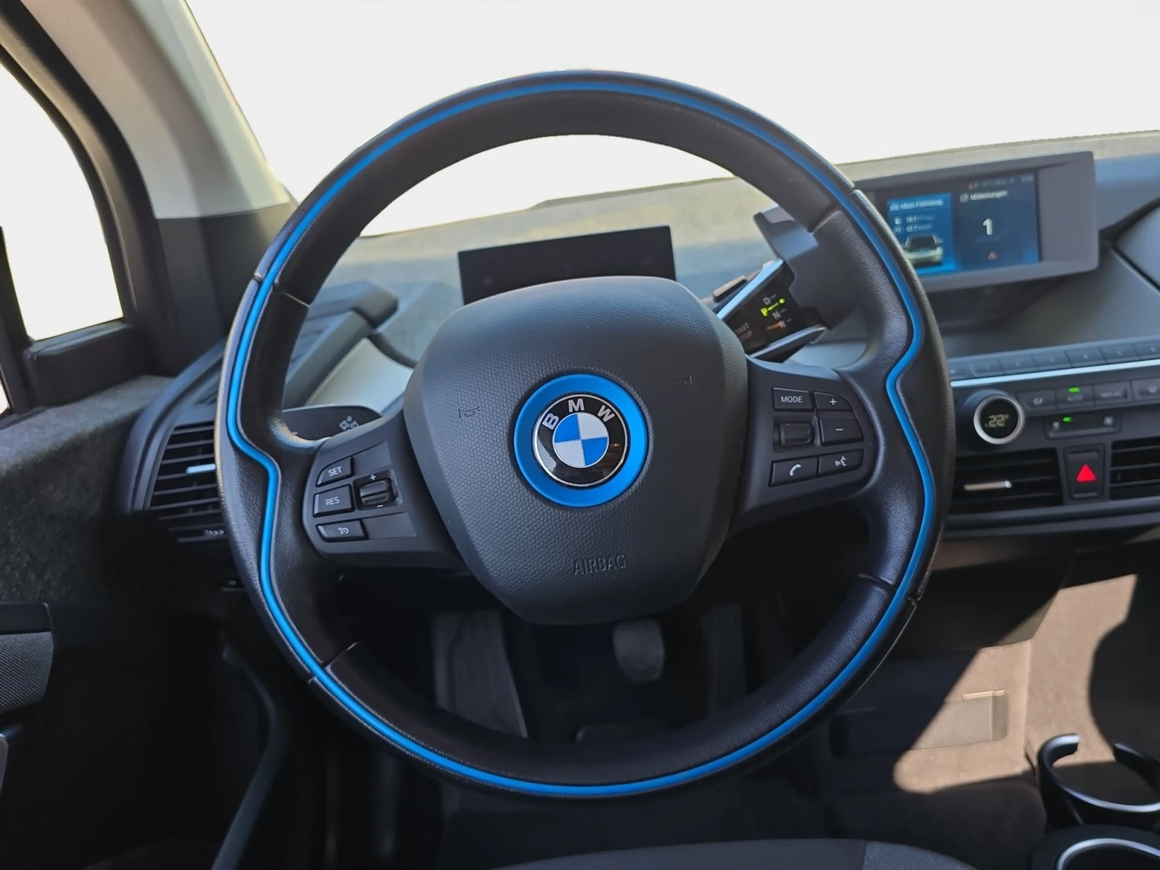 BMW i3 Basis — photo 13