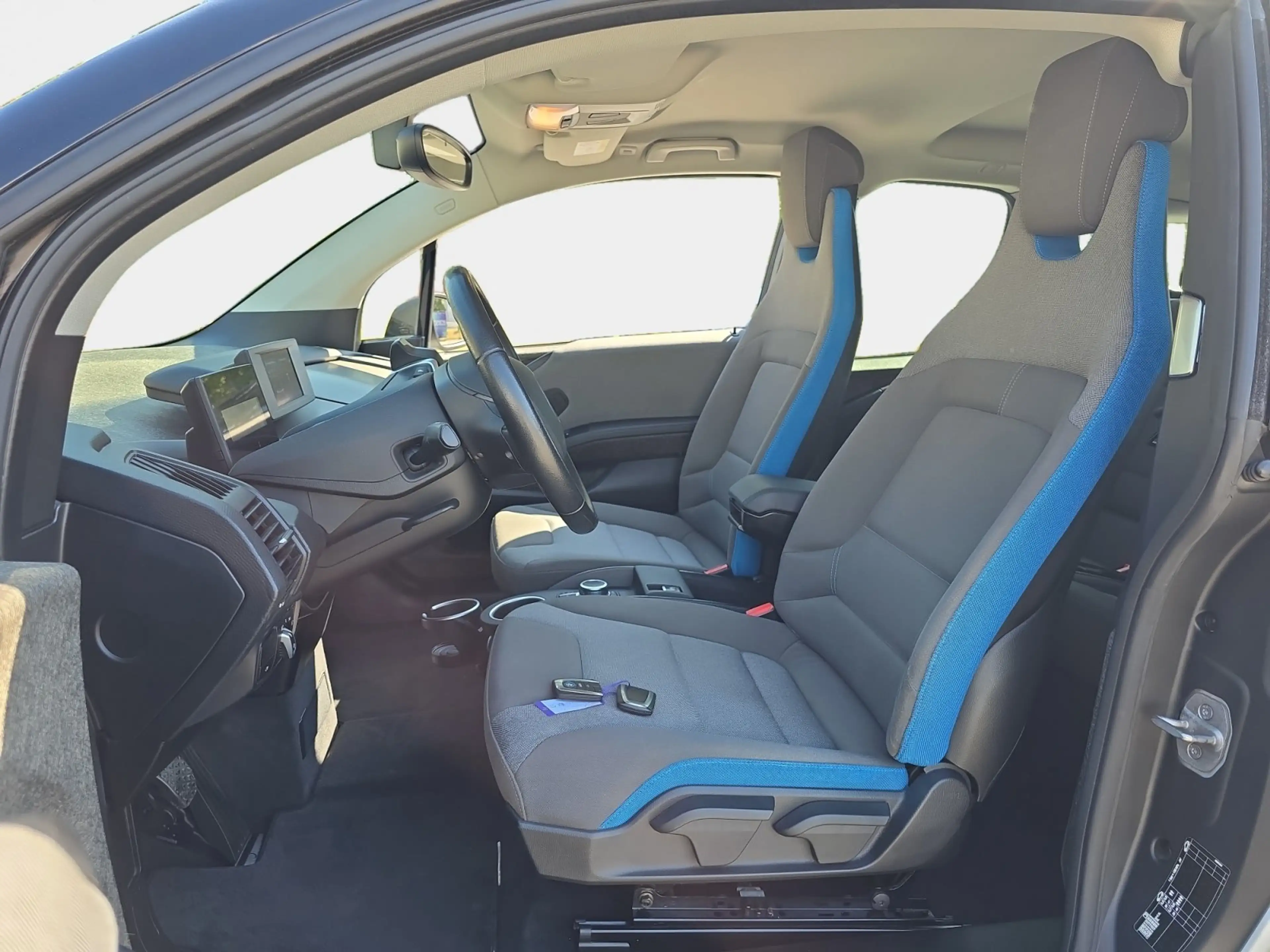 BMW i3 Basis — photo 10