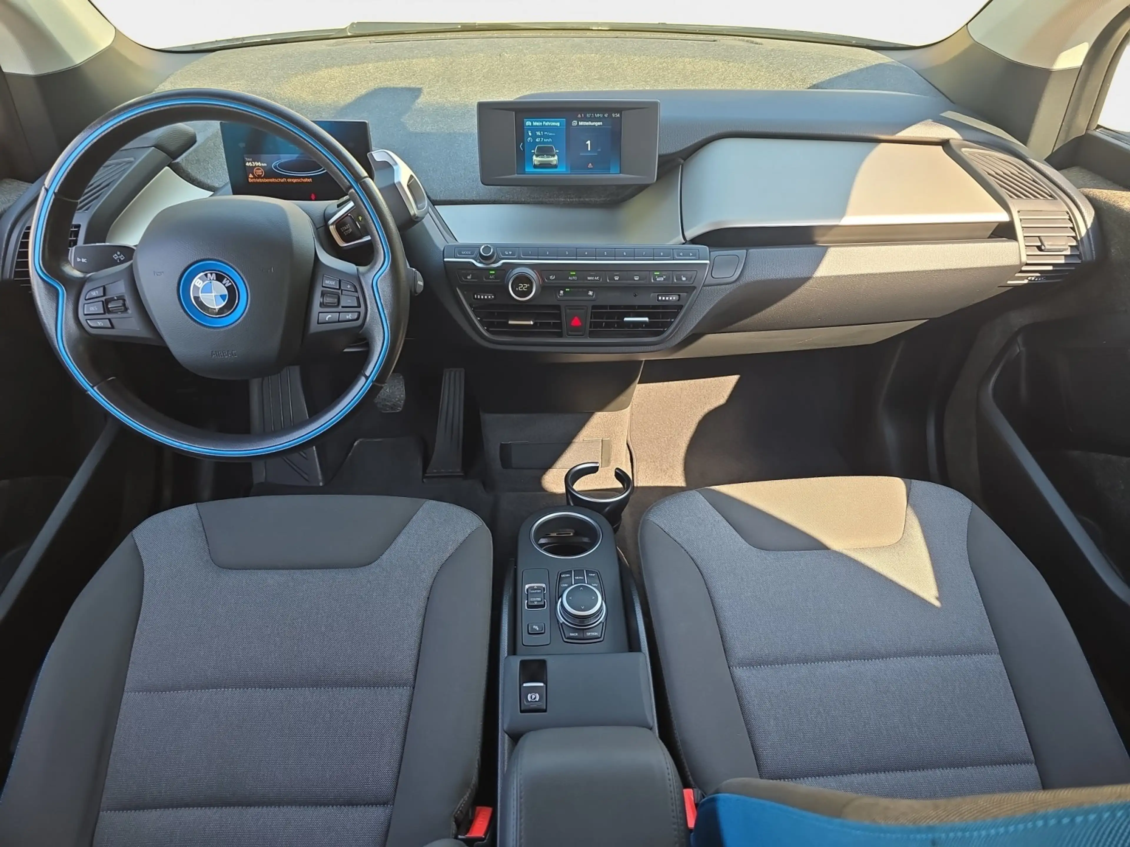 BMW i3 Basis — photo 11