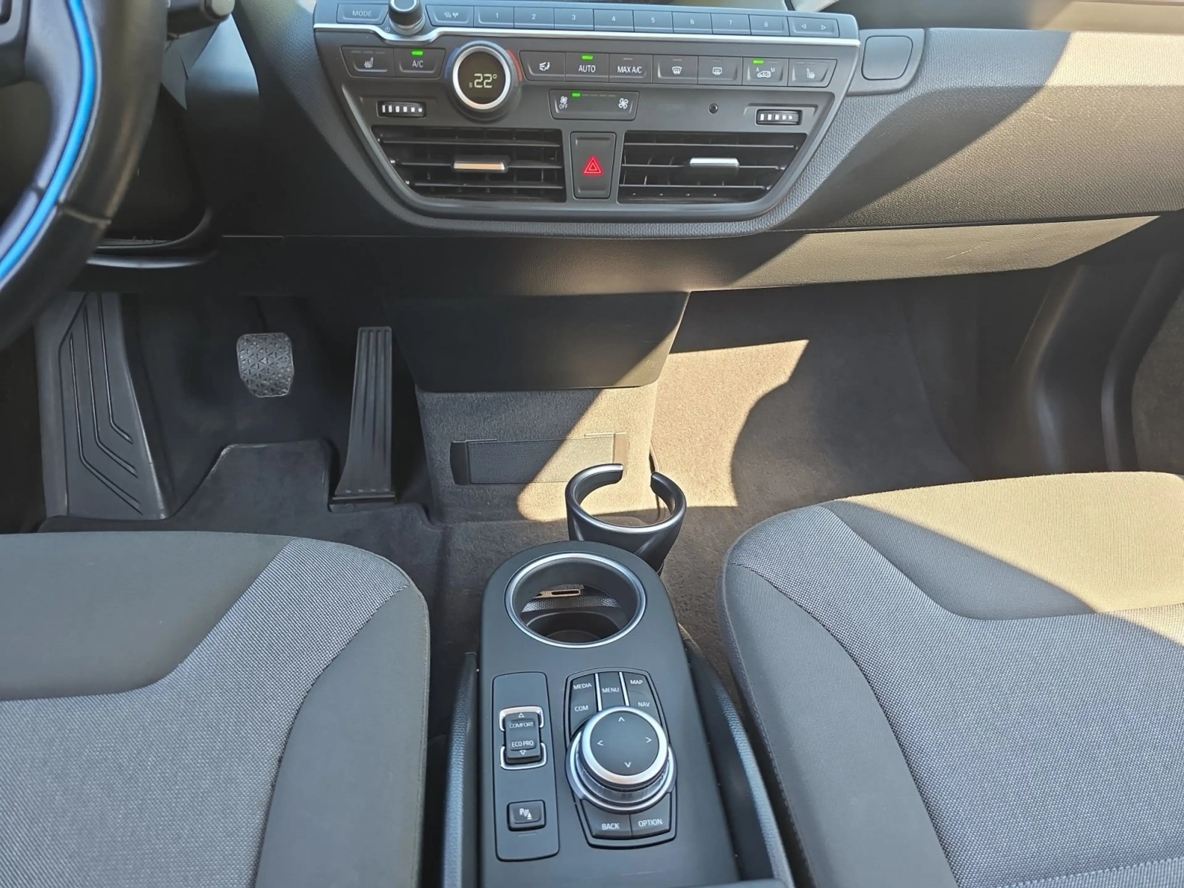 BMW i3 Basis — photo 12