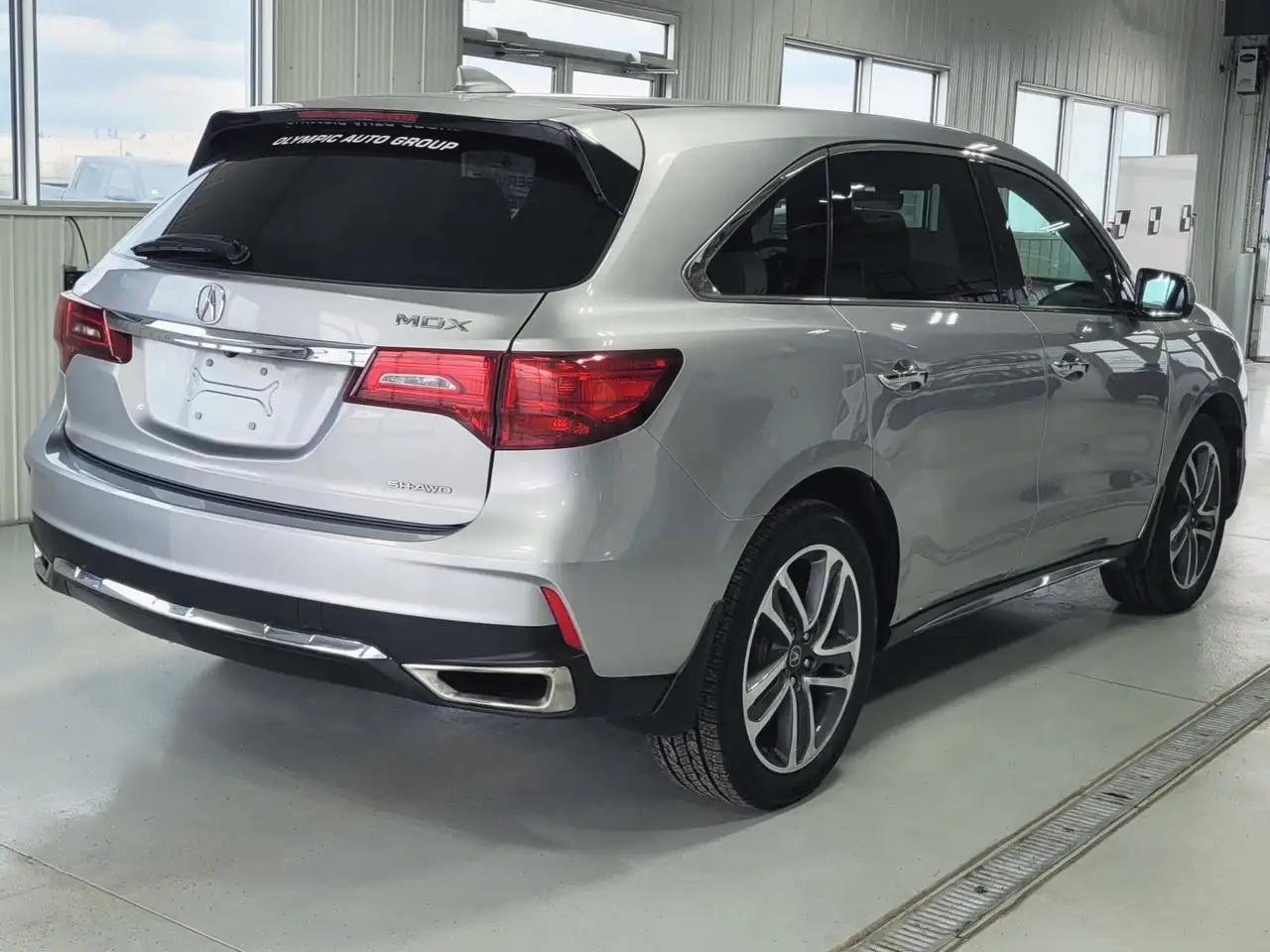 Acura MDX снимка Acura MDX