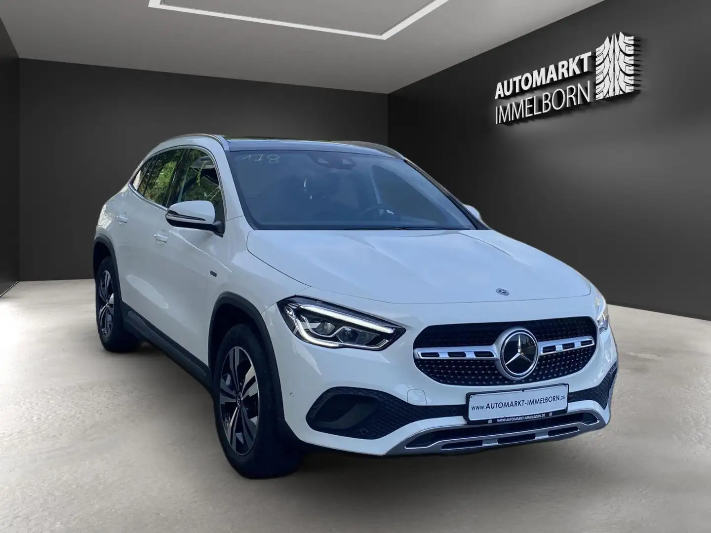 Mercedes-Benz GLA 250 e Pano*Distro*Virtual*LED*Leder*DAB*Navi Biały - 2