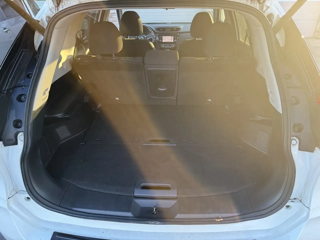 Nissan Rogue снимка Nissan Rogue