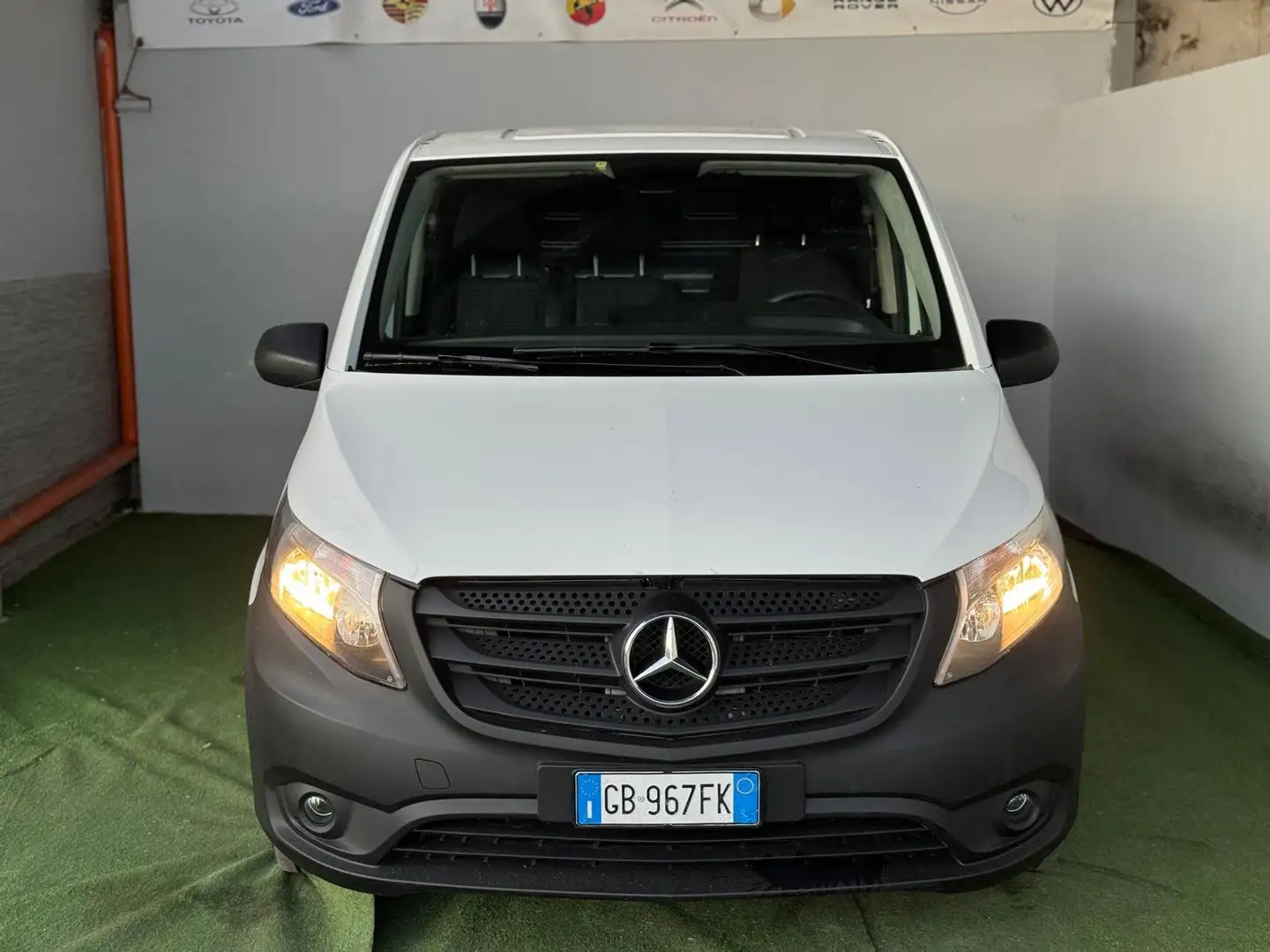 Mercedes-Benz Vito Bianco - 2
