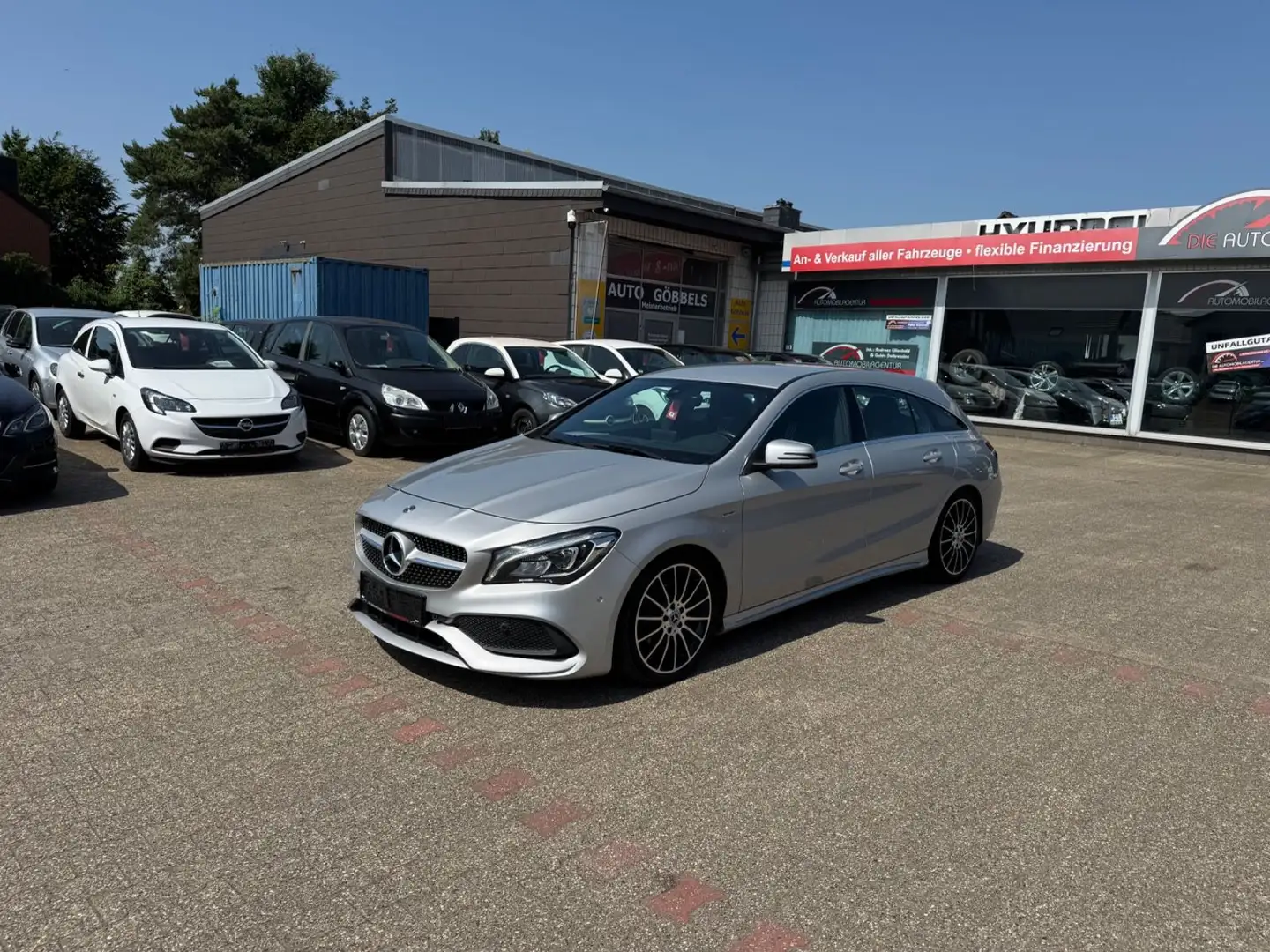Mercedes-Benz CLA 180 Peak AMG PAK Kamera LED Kamera Sitzhz Stříbrná - 1