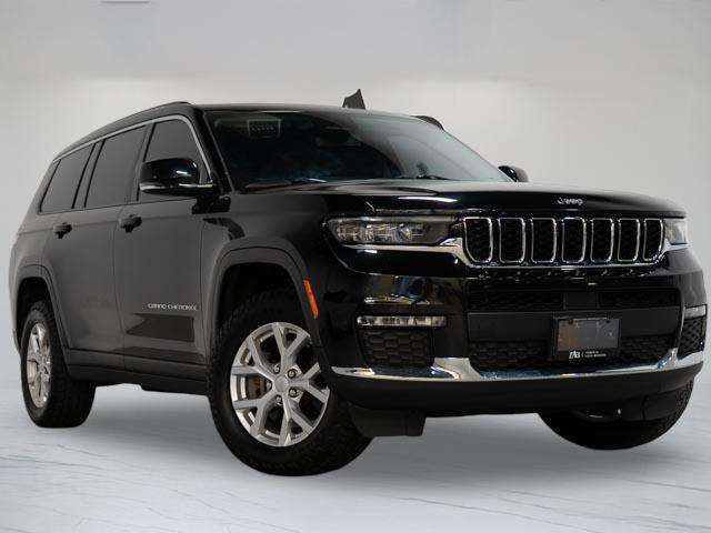 used 2023 Jeep Grand Cherokee car, priced at $32,900