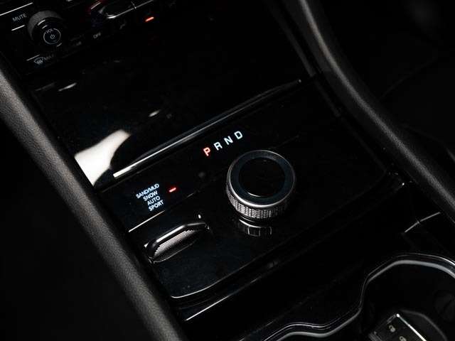 used 2023 Jeep Grand Cherokee car, priced at $32,900