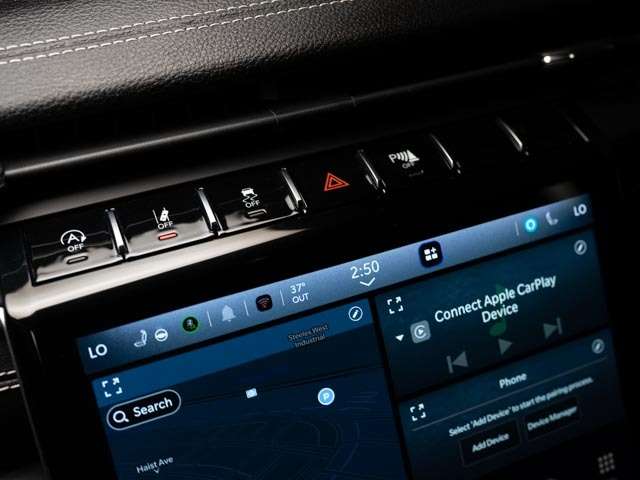 used 2023 Jeep Grand Cherokee car, priced at $32,900