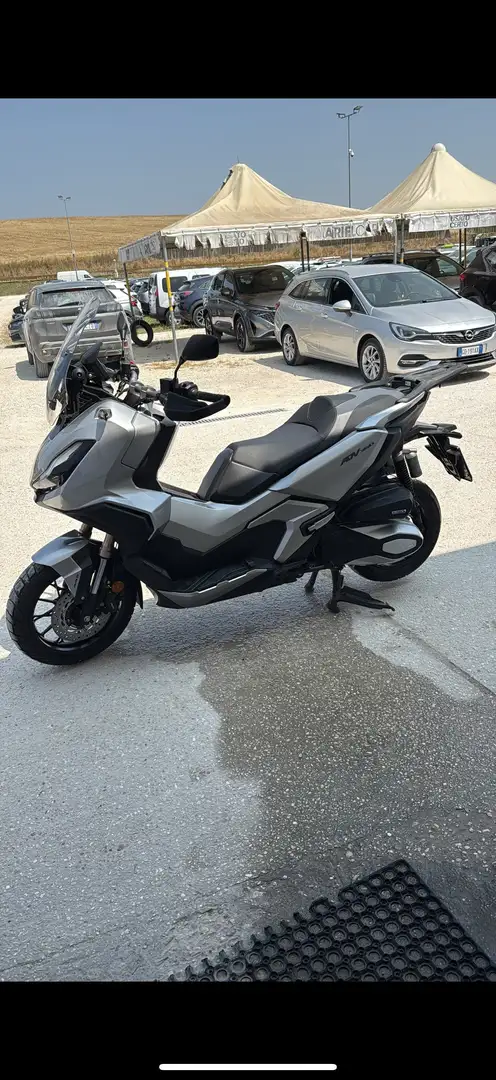 Honda ADV 350 - 1