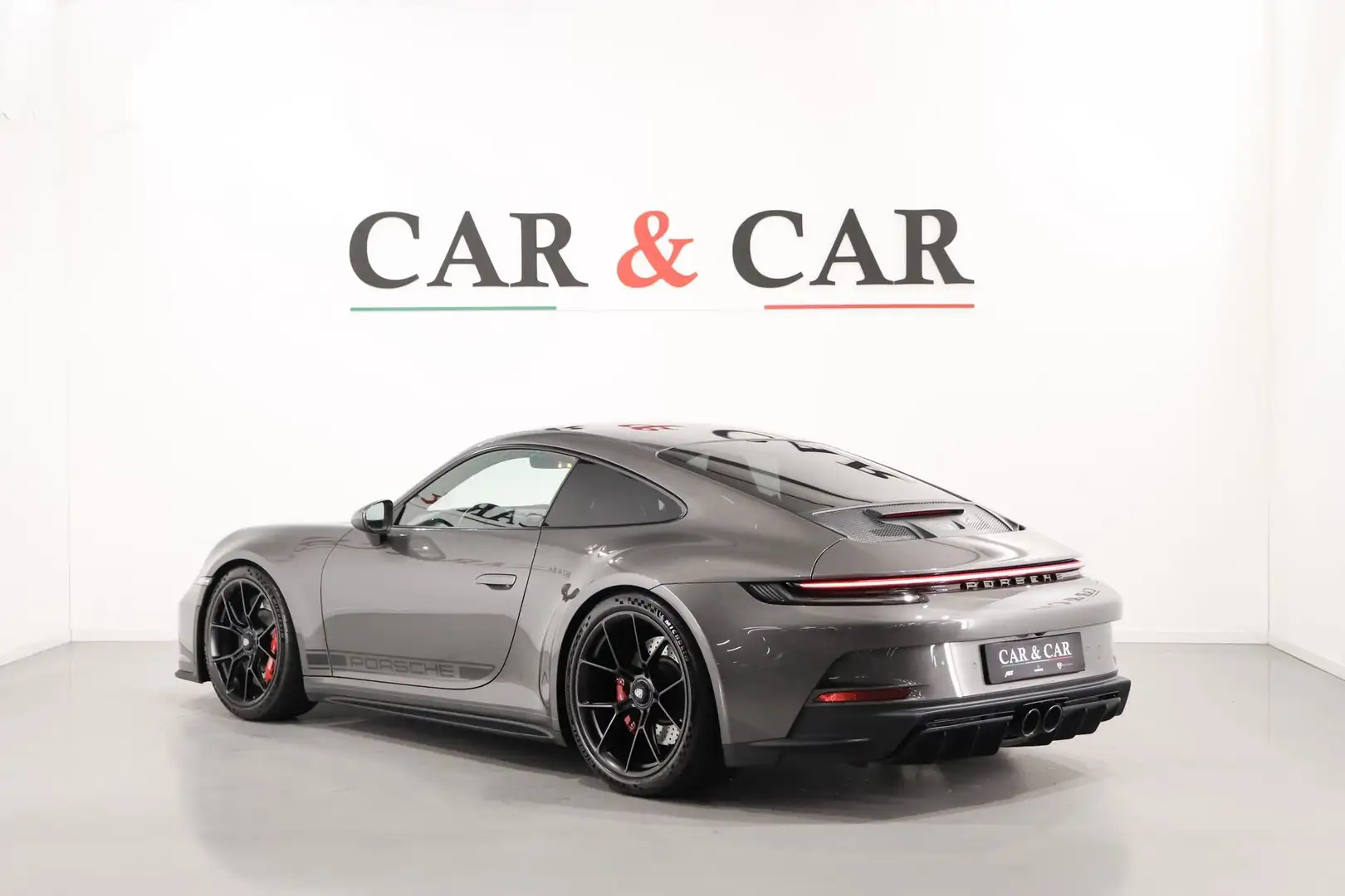 Porsche 992 992 GT3 Touring Gris - 2