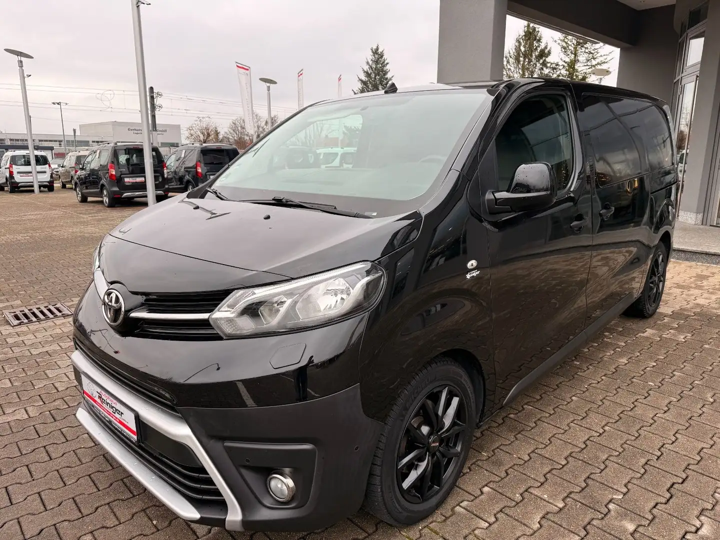 Toyota Proace L1 Kasten Comfort Noir - 1