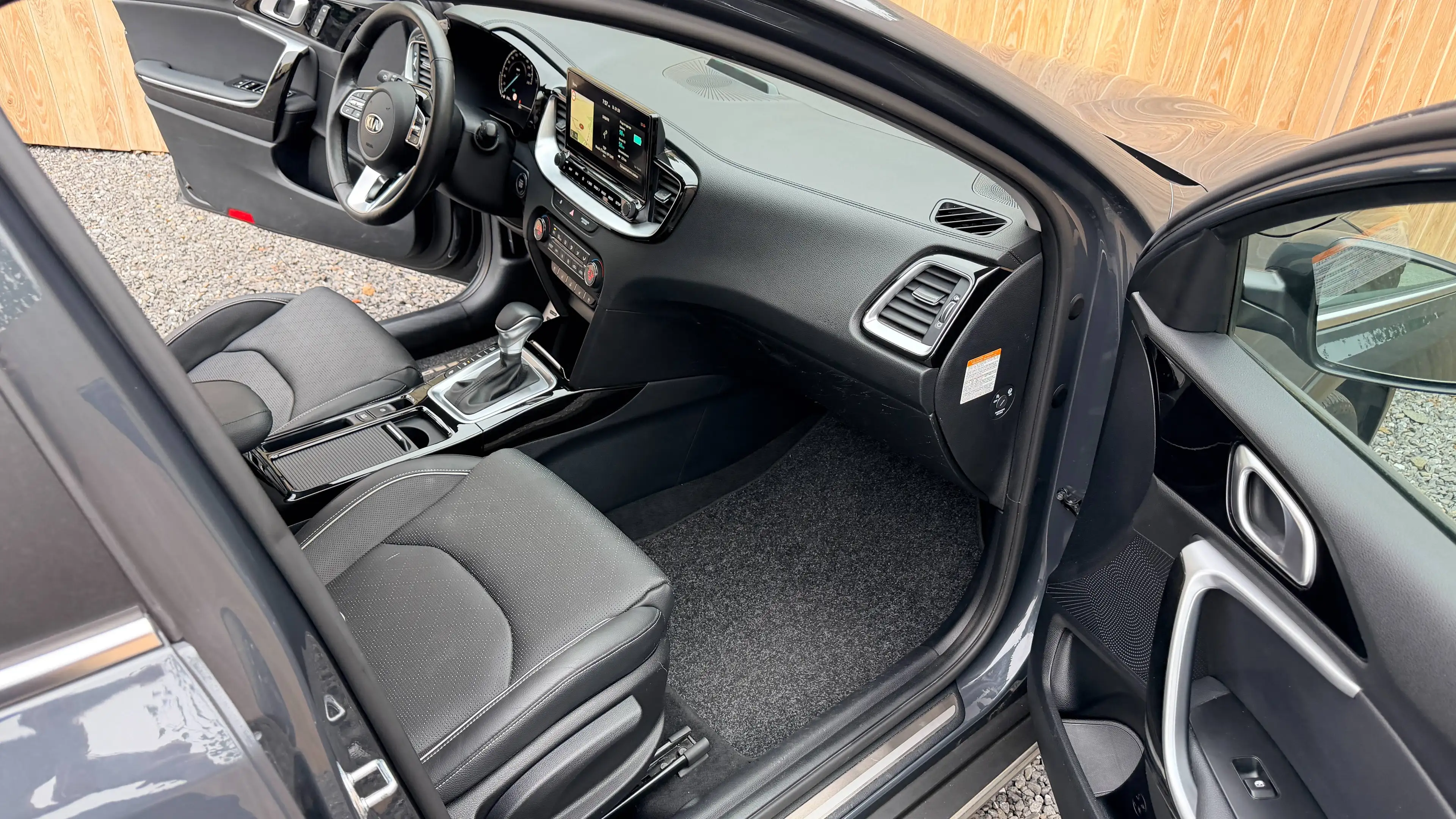 Kia XCeed XCeed PHEV 1.6 GDi Sense DCT — photo 16