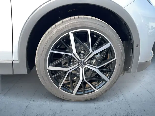 Volkswagen Tiguan view 7