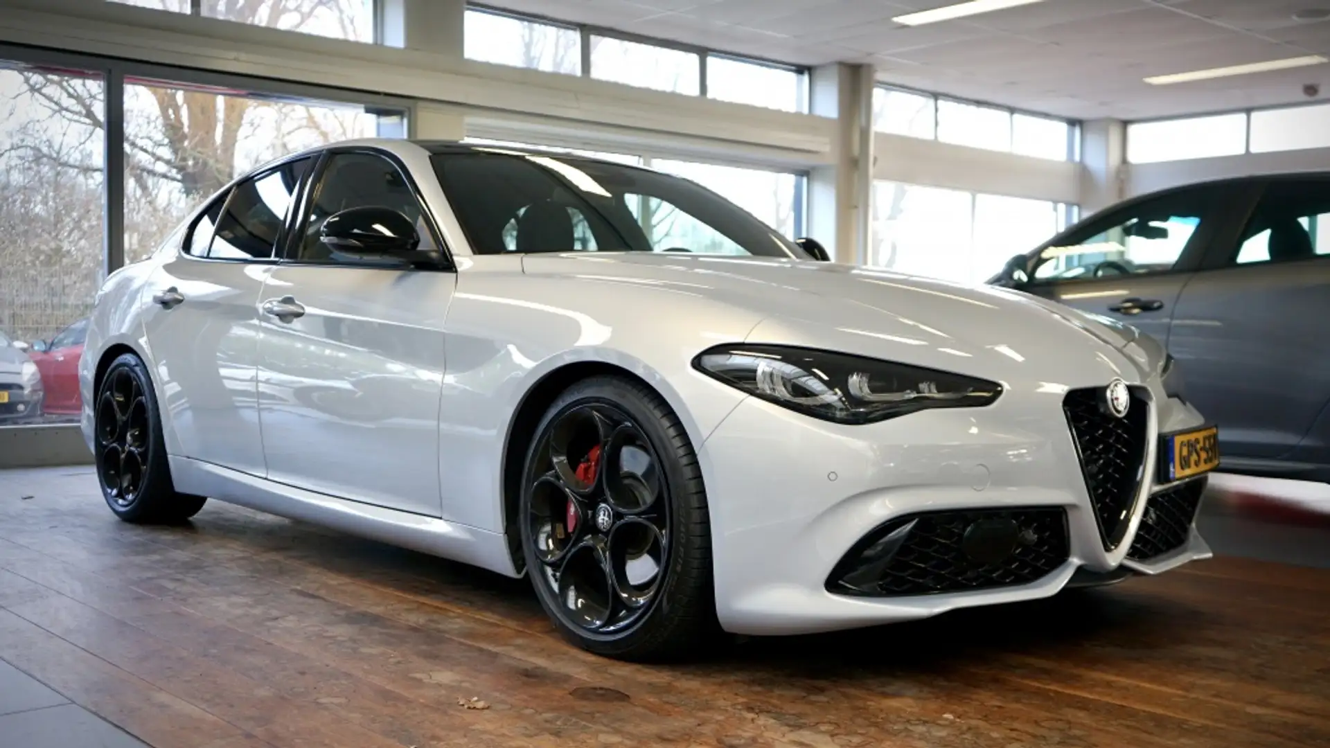 Alfa Romeo Giulia 2.0 T GME AWD Veloce | Sport uitlaat | | uniek | Blanc - 1