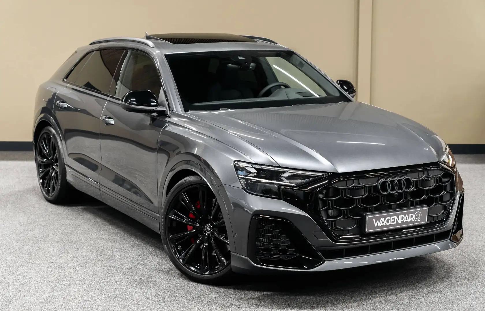 Audi Q8 60 TFSIe Competition PANO*MASSAGE*HUD*B&O*T.HAAK Grau - 1