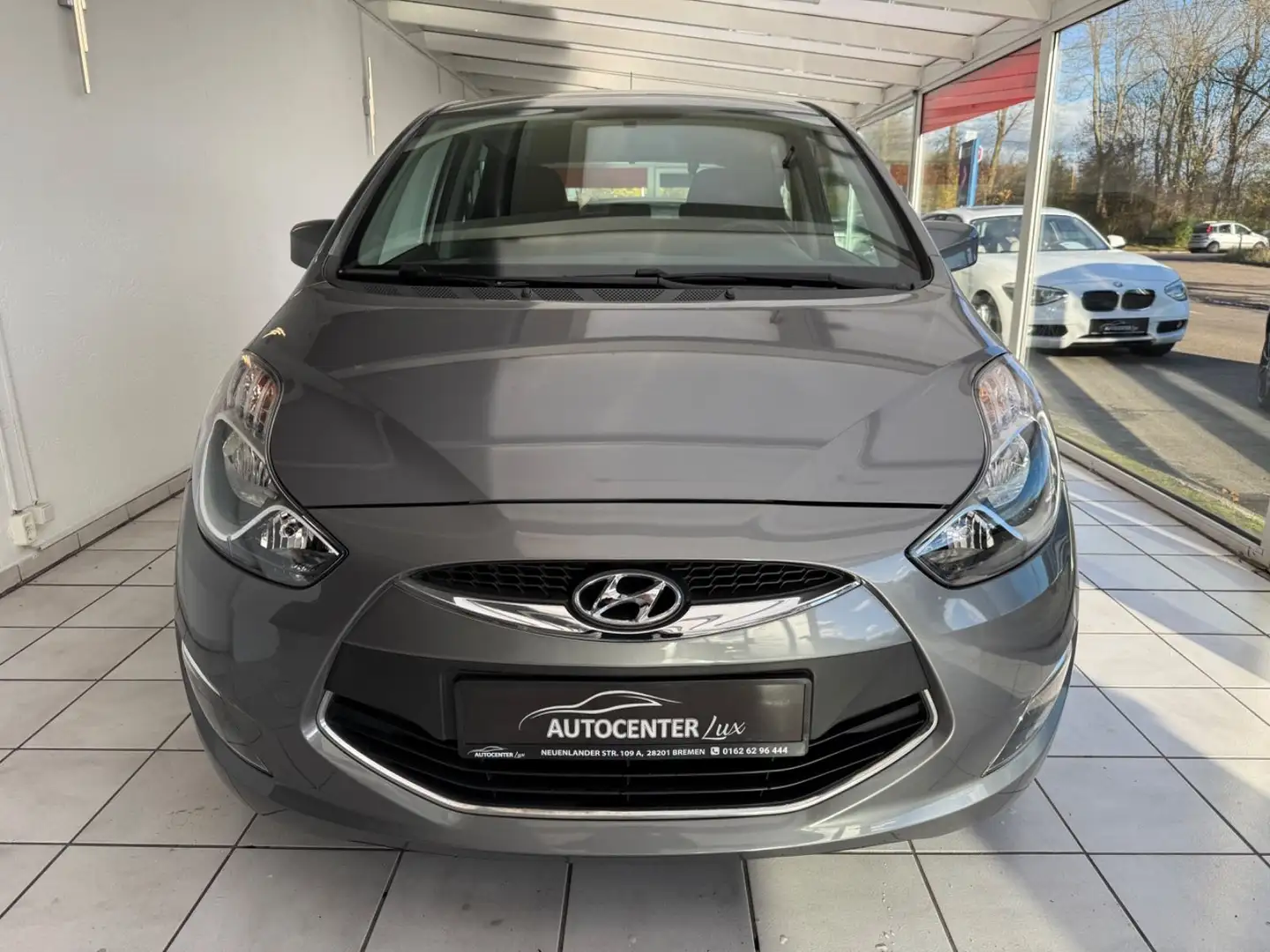 Hyundai iX20 1.6 Automatik 1.Hand GARANTIE Grau - 1