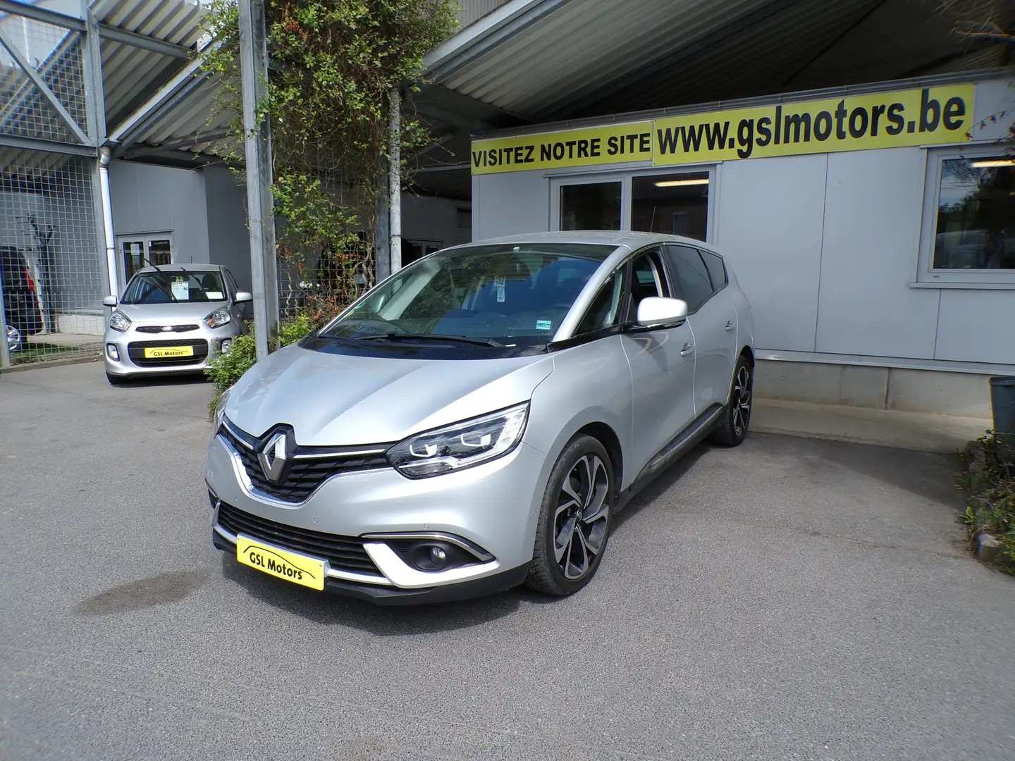 Renault Grand Scenic 1.7BluedCi 120cv Automatique 7pl. Airco GPS Cruise Argent - 1