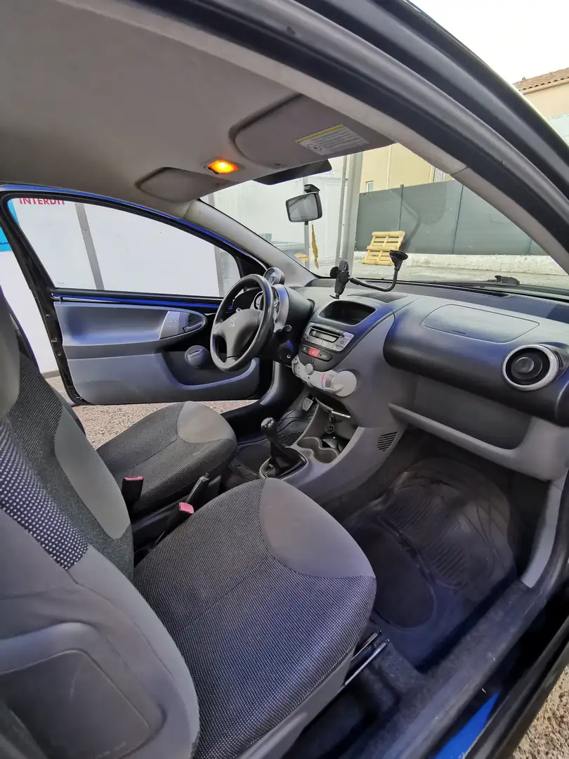 Peugeot 107 107 1.0e 12V 68ch Trendy Noir - 2